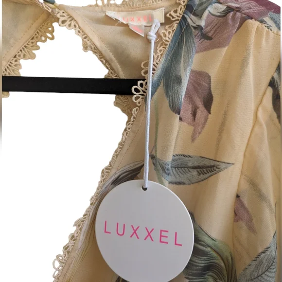 Luxxel Floral Long Sleeve Open Back Dress - Picture 10 of 10